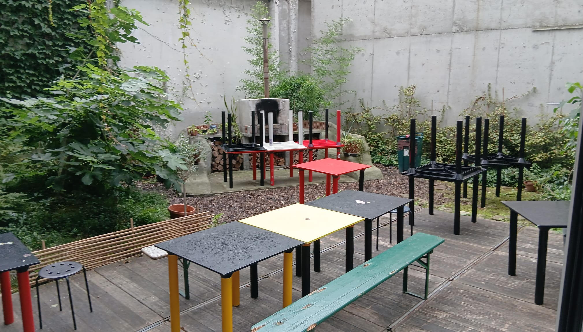 Outside Area (Closes at 10 PM, NO SMOKING)
